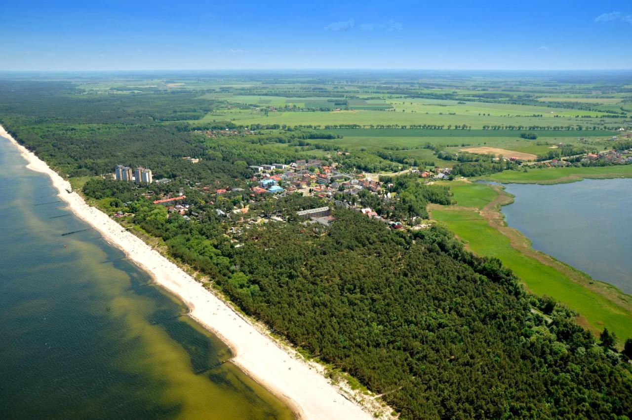 Avila Park & Spa Dziwnówek Exteriör bild